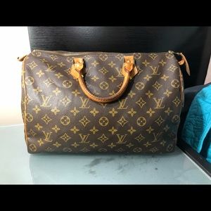 Louis Vuitton Speedy 30